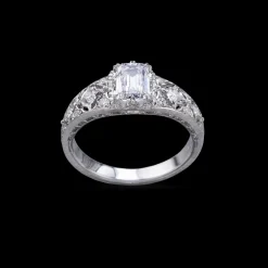 Buccellati ANTIOPE WHITE GOLD RING WITH DIAMOND CENTRAL STONE