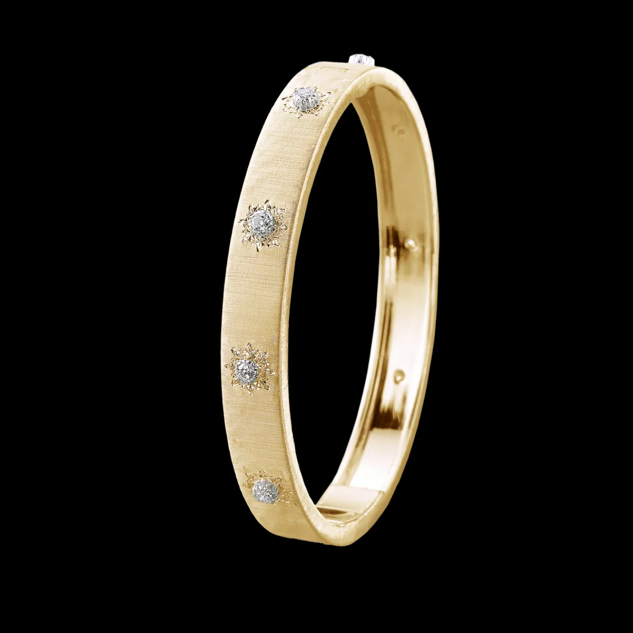 Buccellati MACRI CLASSICA YELLOW AND WHITE GOLD SET BRACELET WITH DIAMONDS