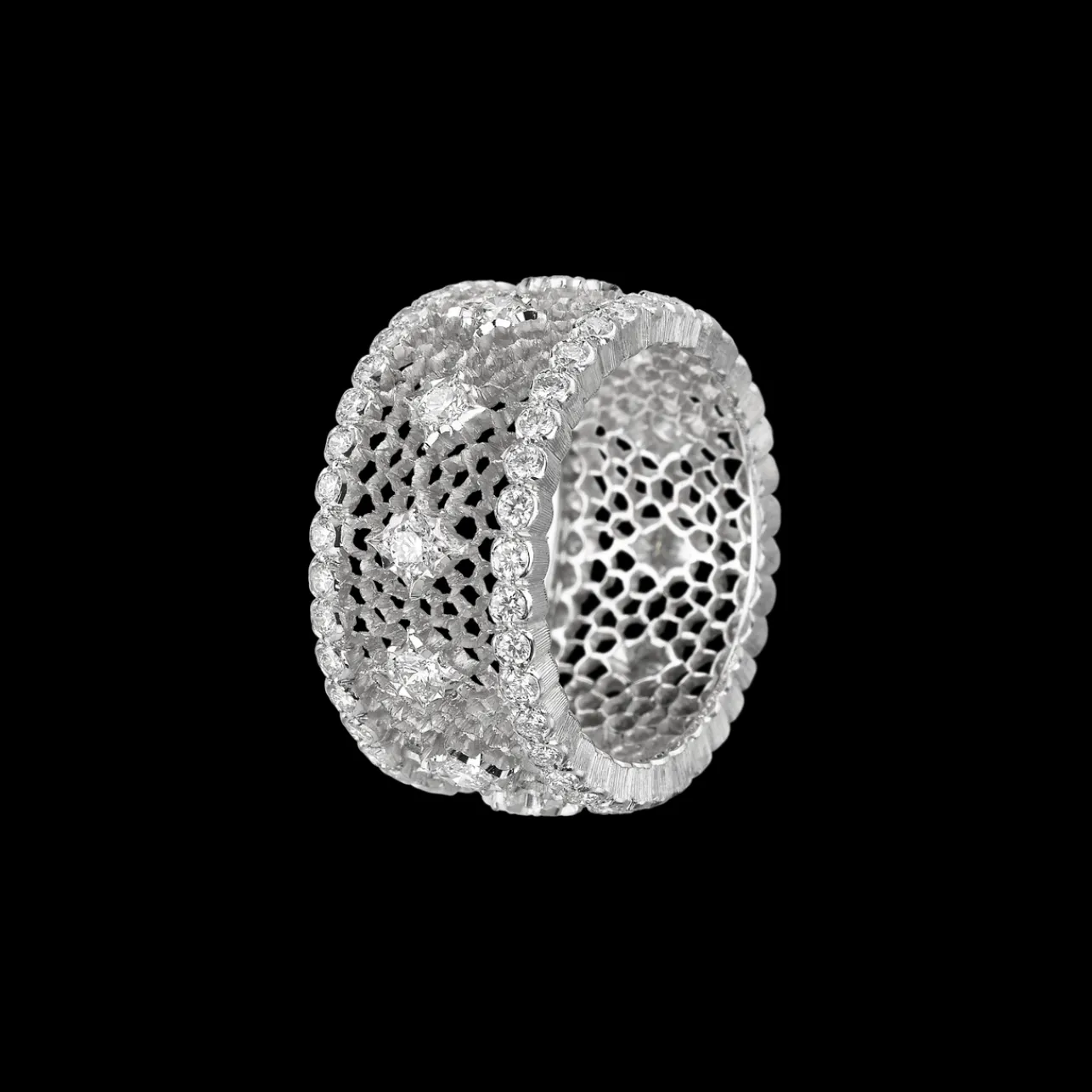 Buccellati NUOVO TULLE WHITE GOLD ETERNELLE RING