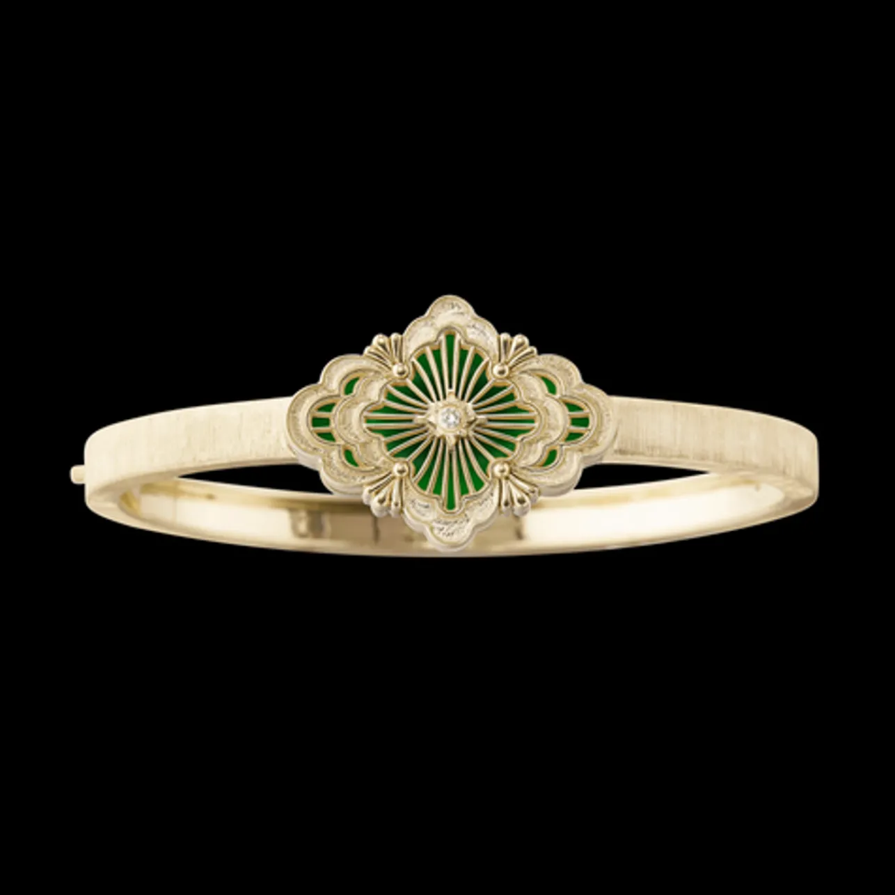 Buccellati OPERA TULLE GOLD BANGLE BRACELET WITH GREEN ENAMEL BACKGROUND