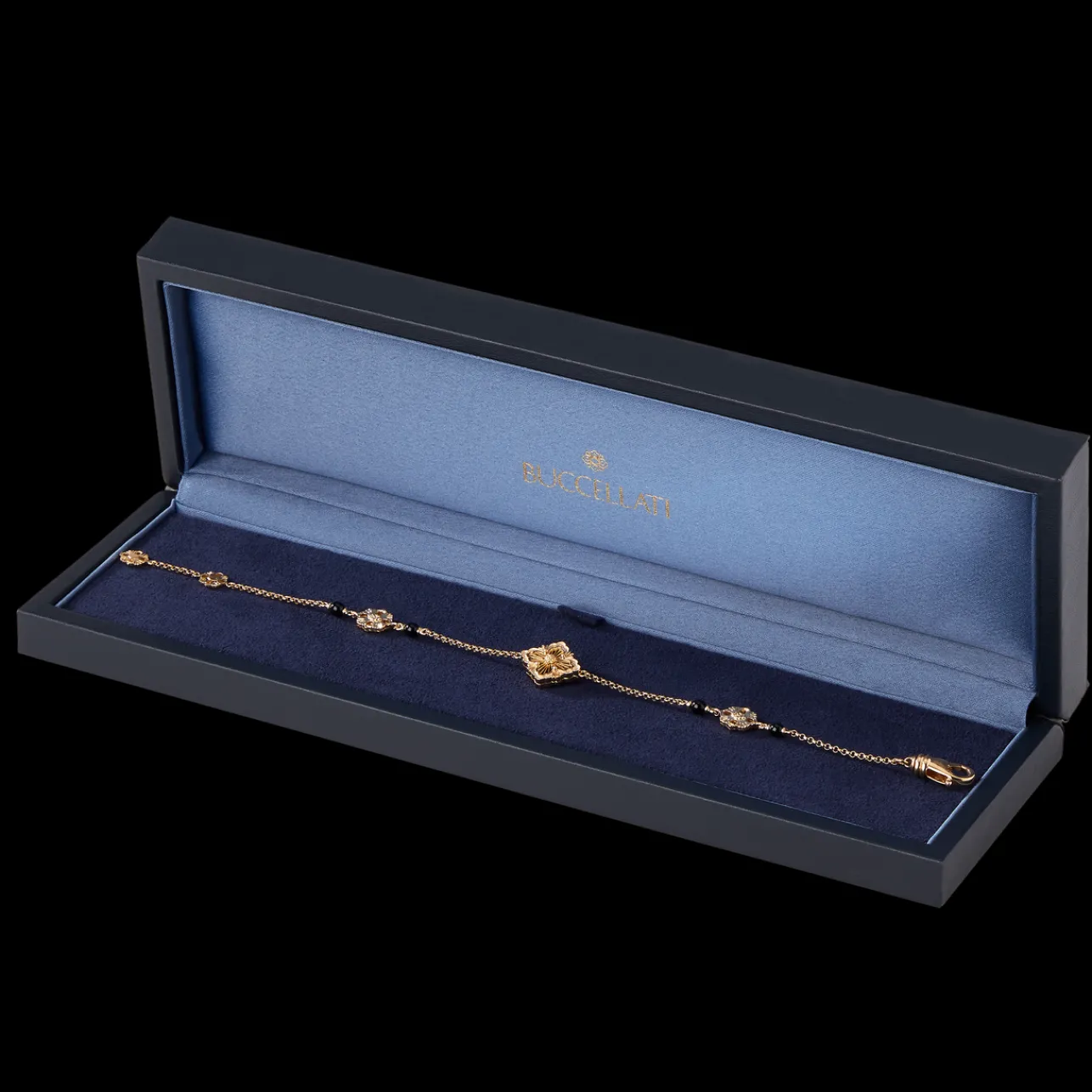 Buccellati OPERA TULLE YELLOW GOLD BRACELET WITH ONYX LOGO