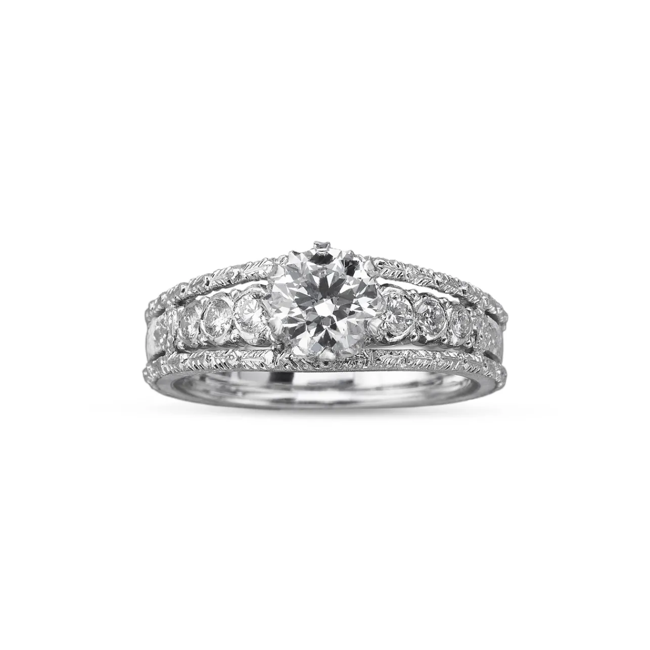 Buccellati TITANIA WHITE GOLD RING WITH ROUND CUT DIAMOND STONE