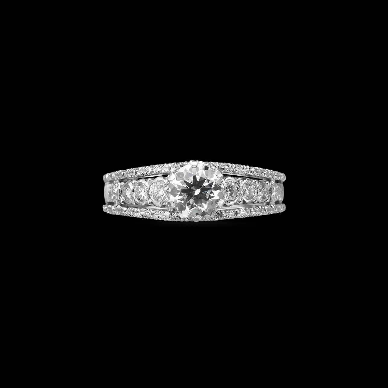 Buccellati TITANIA WHITE GOLD RING WITH ROUND CUT DIAMOND STONE