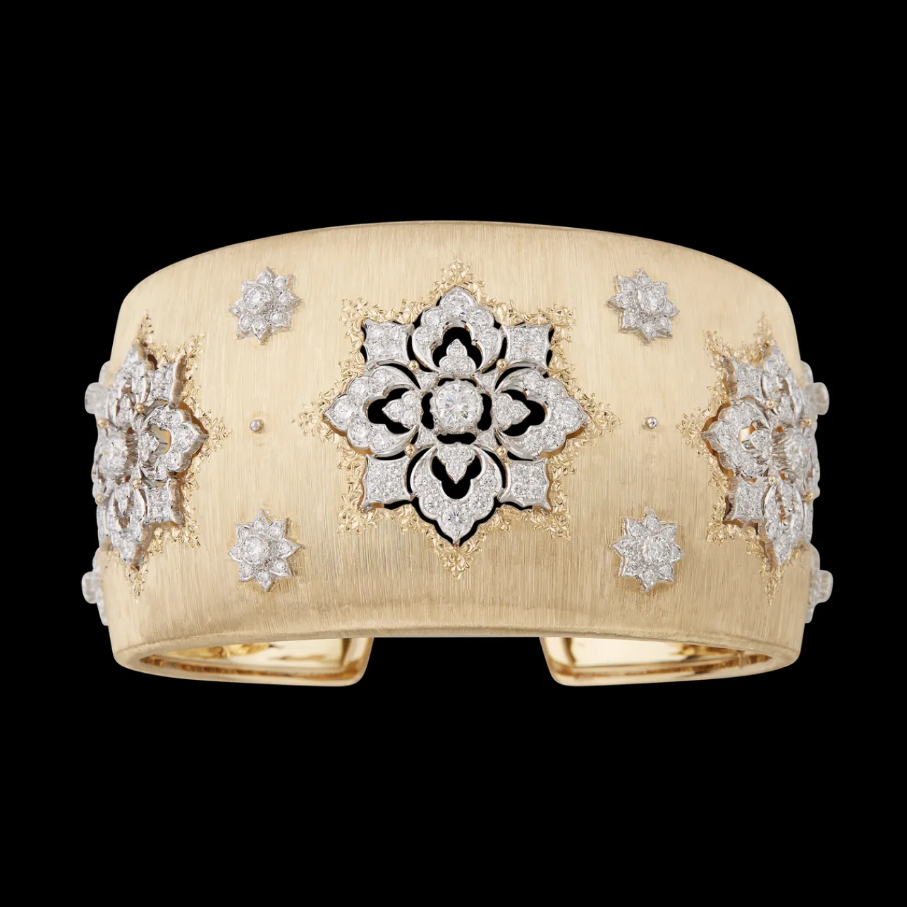 Buccellati YELLOW AND WHITE GOLD CUFF BRACELET WITH DIAMONDS